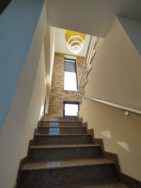 Corbeanca pe malul lacului si langa padure, vila de inchiriat.