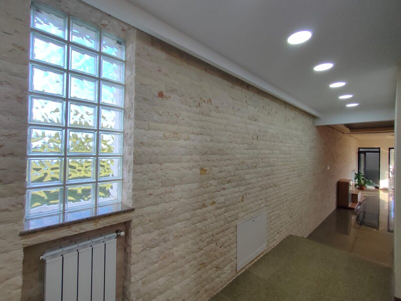 Corbeanca pe malul lacului si langa padure, vila de inchiriat.